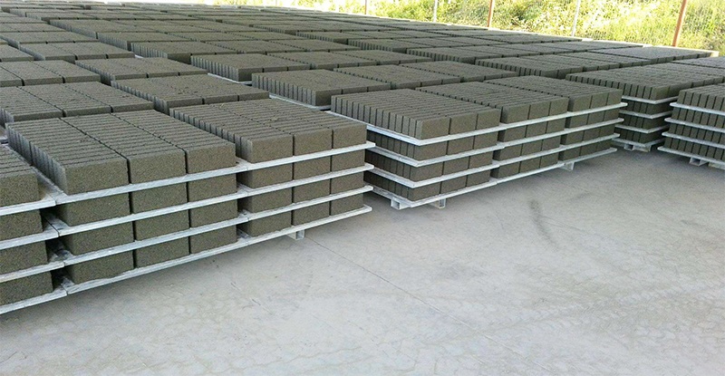 PVC<a href=http://m.grenco.cn/ target=_blank class=infotextkey>空心磚托板</a>